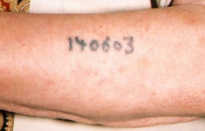10 исторических примеров принудительных татуировок, которые использовали, как наказание