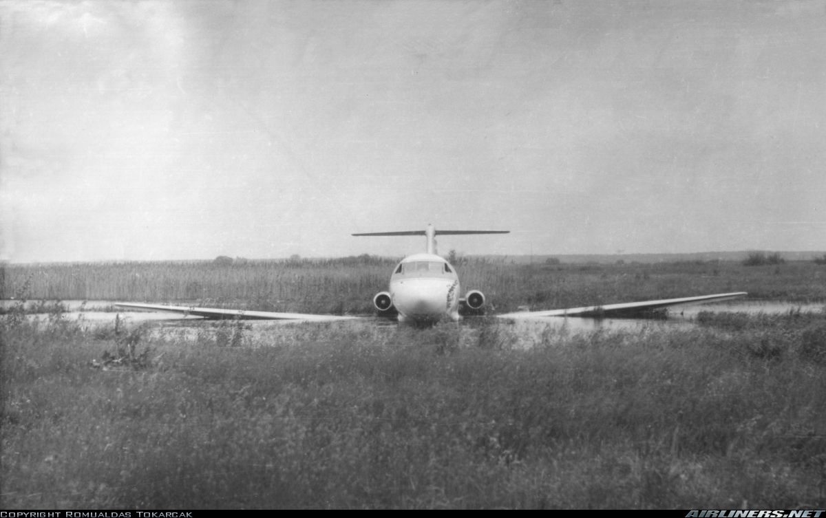 40 лет назад Як-40 чудом сел на киевские болота