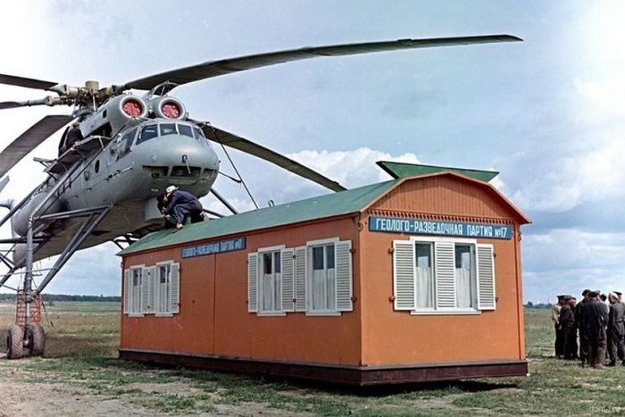 «Летающий кран» Ми-10 