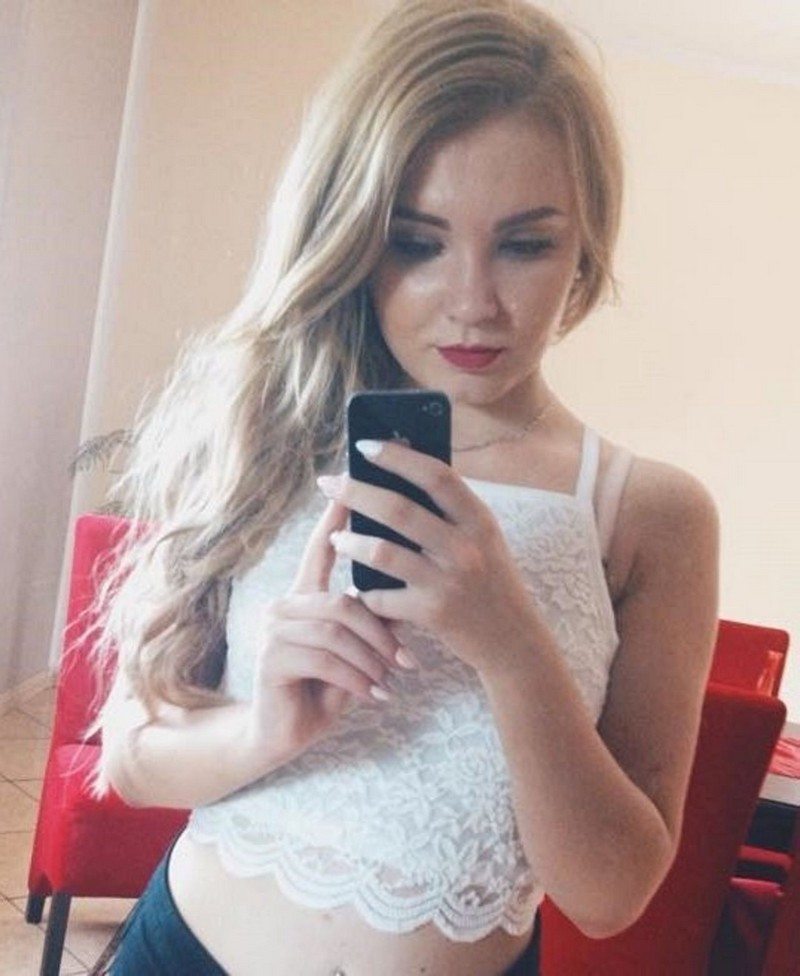 Селфи девушек из польских социальных сетей