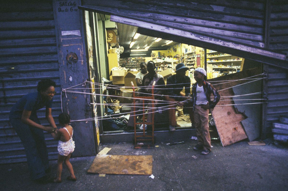 Отключение электричества в Нью–Йорке, 1977 год, США