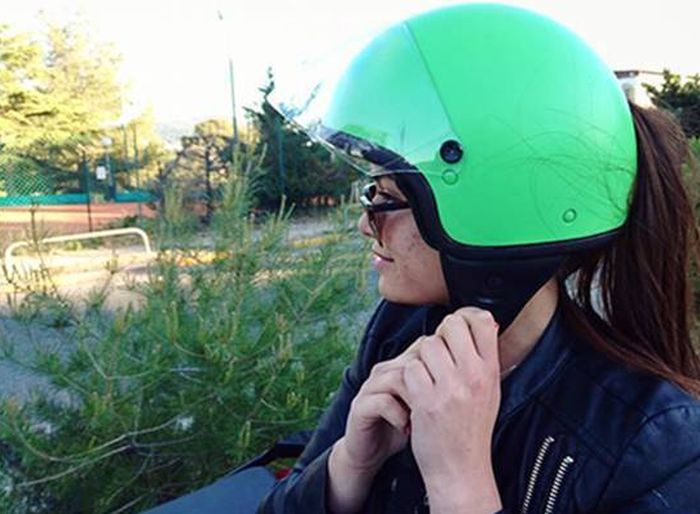 Необычный мотоциклетный шлем из Японии
