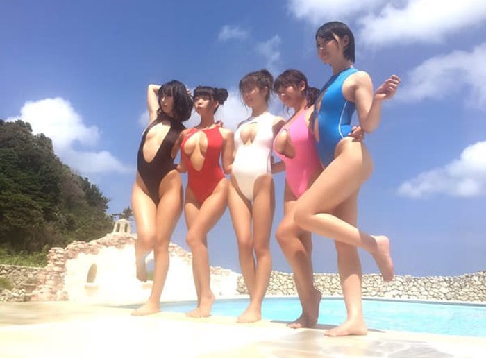 Эти купальники стали новым модным трендом в Японии