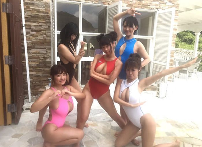 Эти купальники стали новым модным трендом в Японии