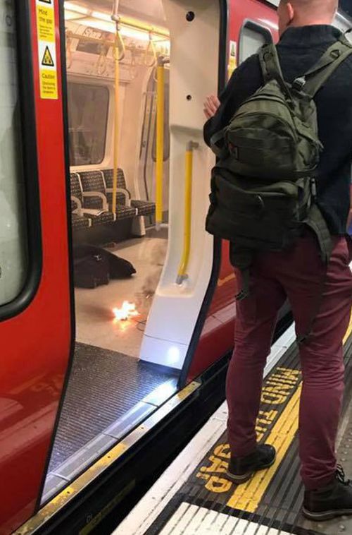 Взрыв зарядного устройства вызвал панику в лондонском метро
