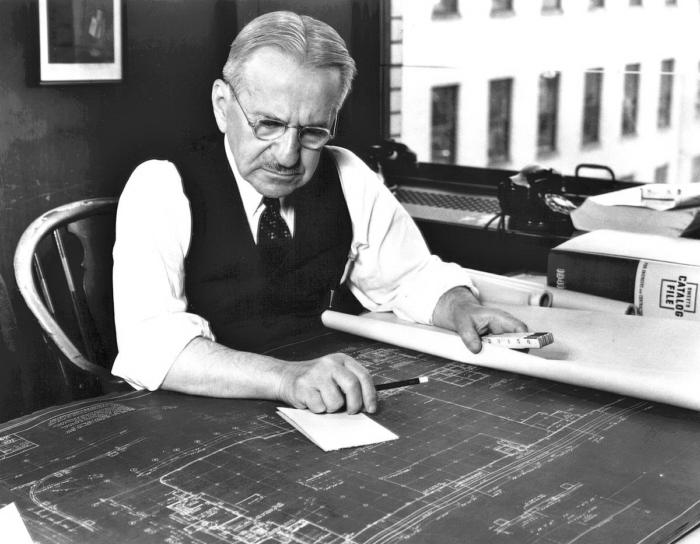Альберт Кан, главный проектировщик и консультант советского правительства по промышленному строительству, 1939 год, Детройт, США