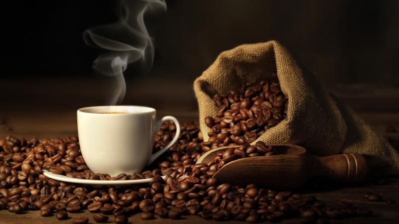 Ученые установили, что одного взгляда или мысли о кофе может быть достаточно, чтобы мозг взбодрился