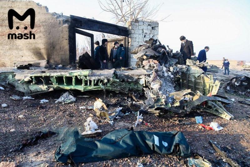 Украинский самолет со 180 пассажирами разбился в Тегеране
