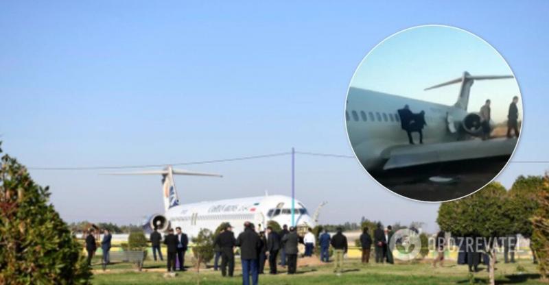В Иране авиалайнер выкатился за пределы взлётной полосы на оживлённое шоссе