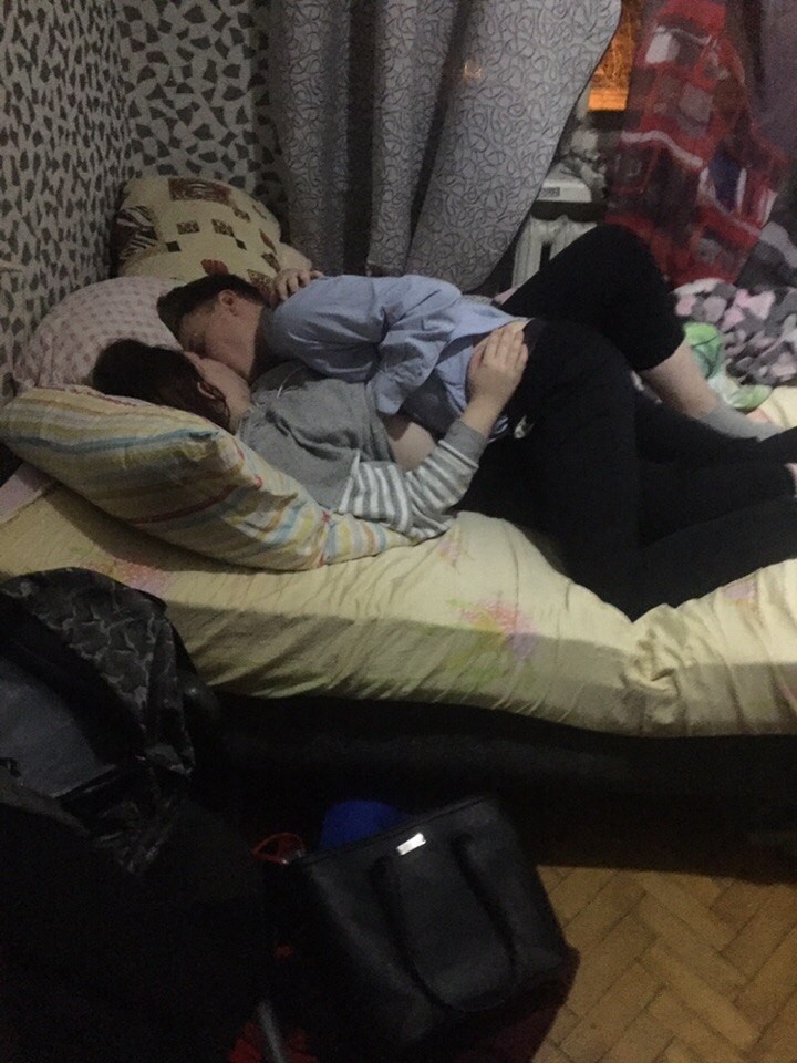 Русская парочка занимается сексом на съёмной квартире