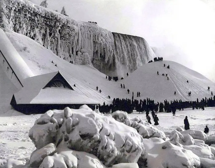 Замёрзший Ниагарский водопад. 1911
