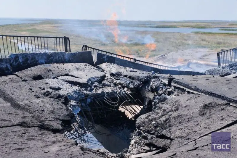 Силы обороны Украины поразили ракетами Чонгарский мост
