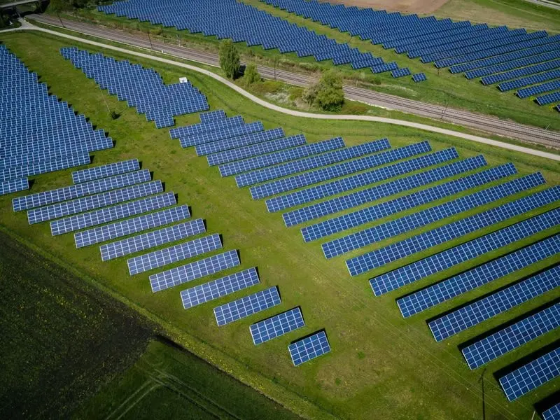 В Португалии построили крупнейшую в Европе солнечную электростанцию