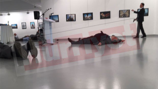 В МИД РФ подтвердили смерть российского посла в Турции