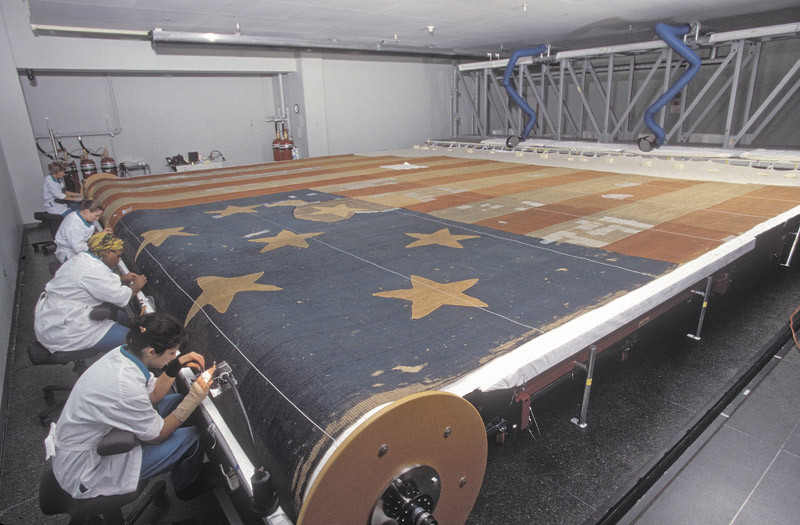 Реставрация флага «Star Spangled Banner», 1998 год, США