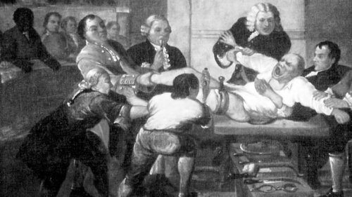 10 Ужасающих исторических медицинских инструментов