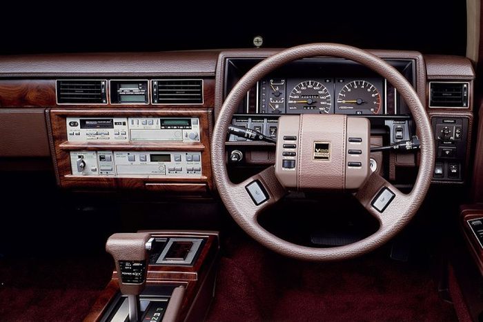 Роскошные интерьеры автомобилей 80-х