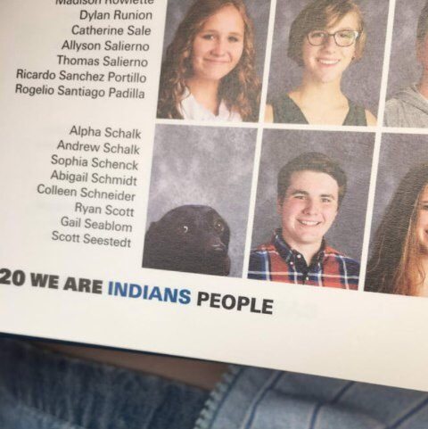 Собаку, которая помогает в школе ученику с диабетом, включили в выпускной фотоальбом
