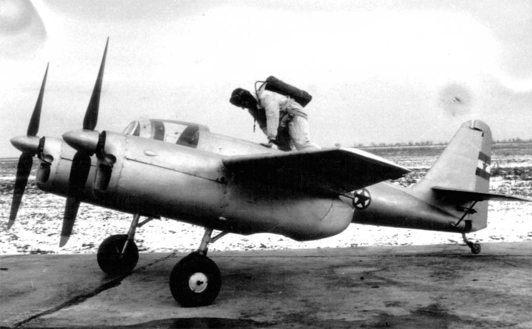 1951 год. Ikarus 451 - пикировщик с лежачим пилотом.