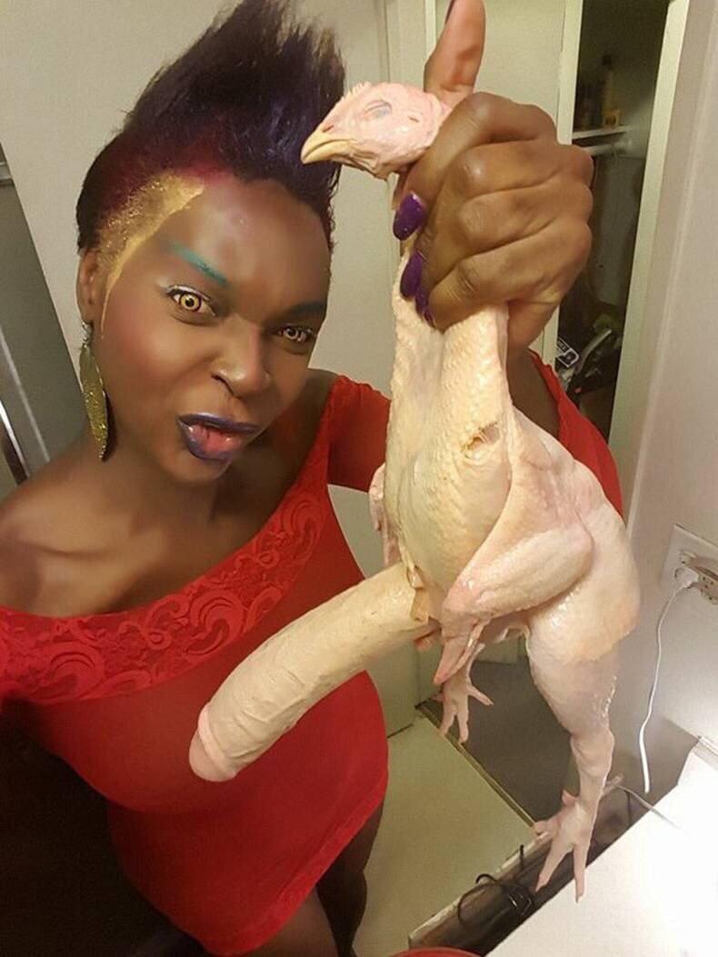 Does a chicken have a dick