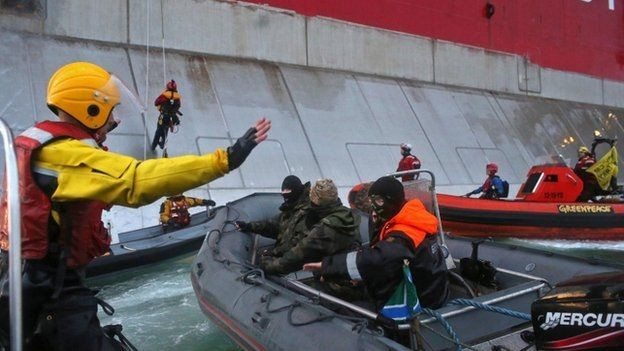 Суд в Гааге обязал Россию выплатить 5,4 миллиона евро за задержание судна с активистами Greenpeace