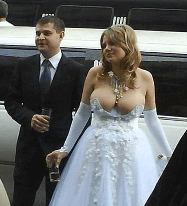 Странные и необычные свадебные платья 