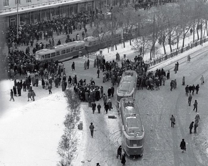 «Винный бунт», 29 декабря 1989 года, Свердловск