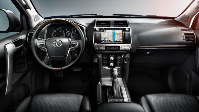 Обновленный Toyota Land Cruiser Prado.