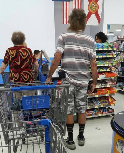 Фрики и странные посетители американских супермаркетов