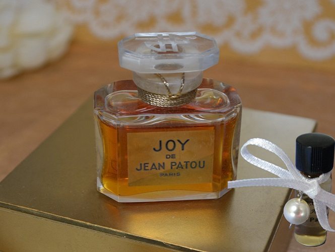 10 самых дорогих парфюмов мира