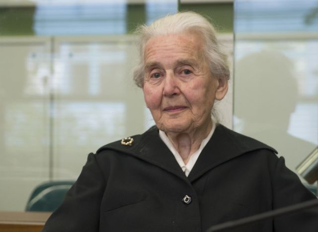 Суд Берлина отправил за решетку 88-летнюю пенсионерку, отрицавшую Холокост