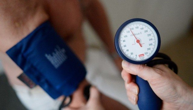 Медики установили новый "золотой стандарт" безопасного значения кровяного давления