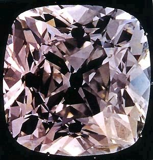 5 самых опасных бриллиантов в истории
