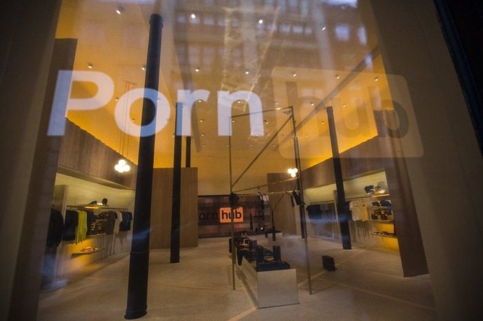 PornHub открыл первый фирменный магазин