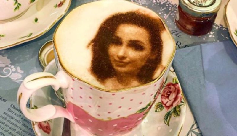 Селфичино: любовь к себе и кофе в одной чашке