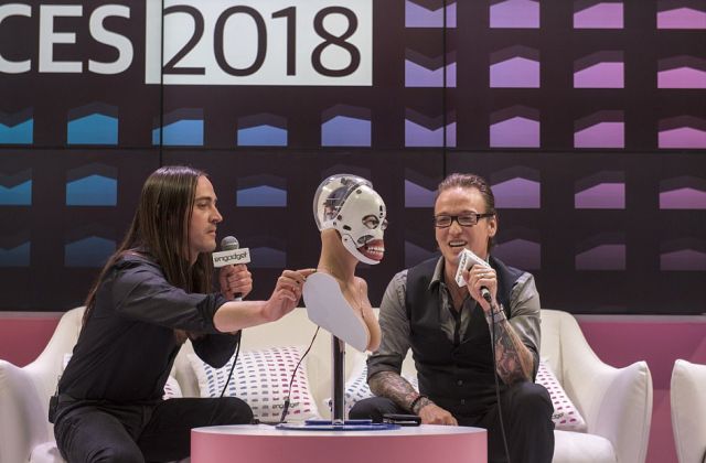 На выставке CES 2018 представили модульного секс-робота