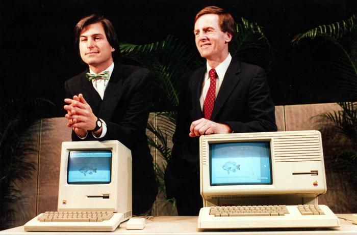 Стив Джобс и Джон Скалли представляют компьютеры Macintosh и Lisa 2, январь 1984 года, США