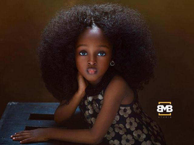 Британские СМИ назвали 5-летнюю Джейр из Нигерии самой красивой девочкой в мире 