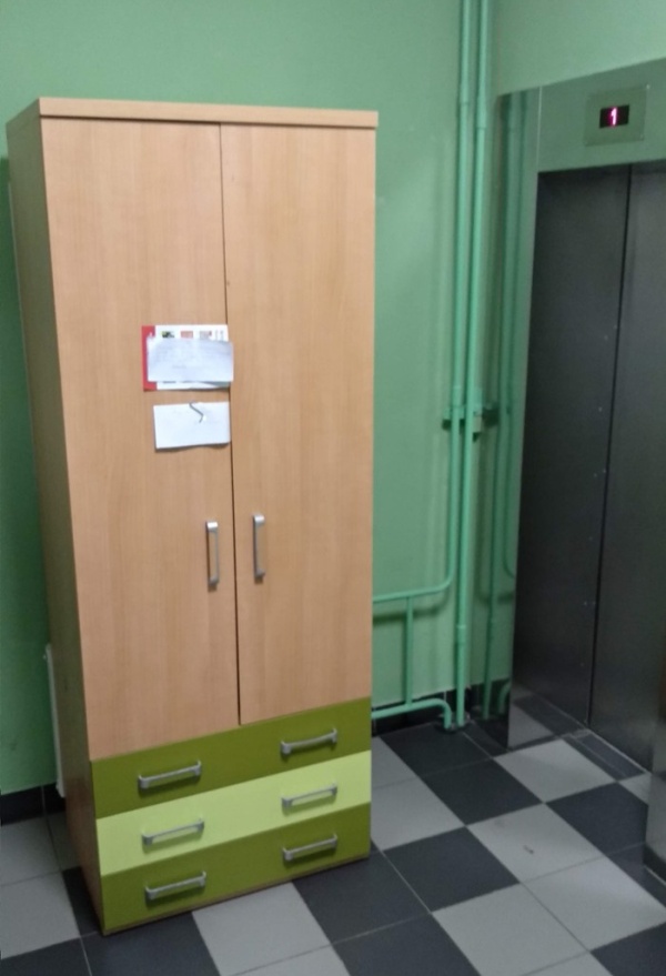 Когда новый шкаф не поместился в лифт