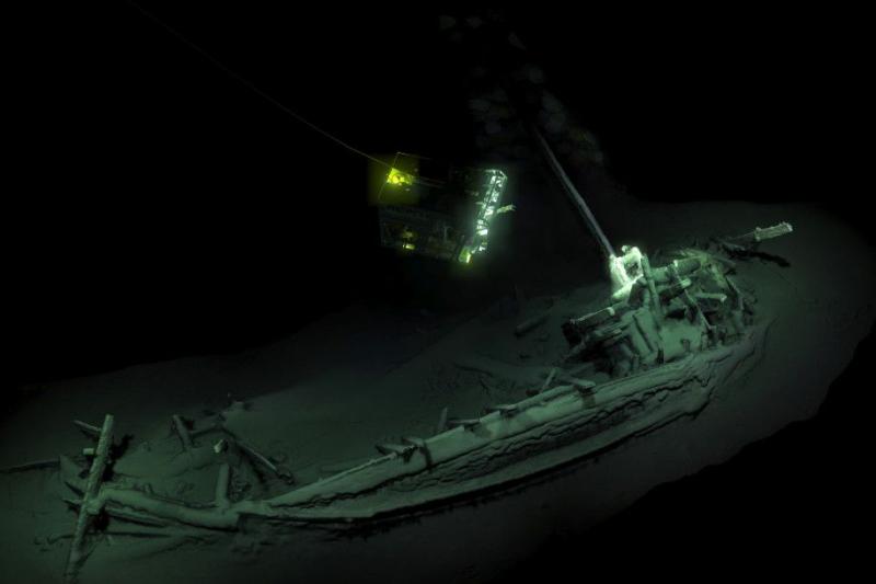 В Черном море обнаружили самый древний корабль, затонувший 2500 лет назад