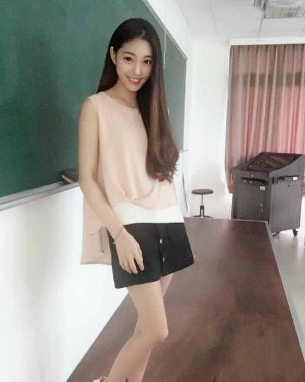 Самая красивая учительница в Тайвани
