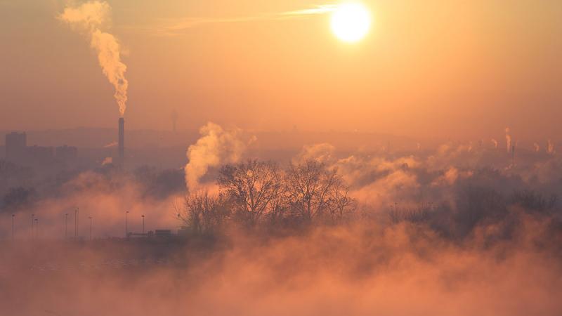 Углекислый газ извлекли из воздуха и превратили в уголь при комнатной температуре