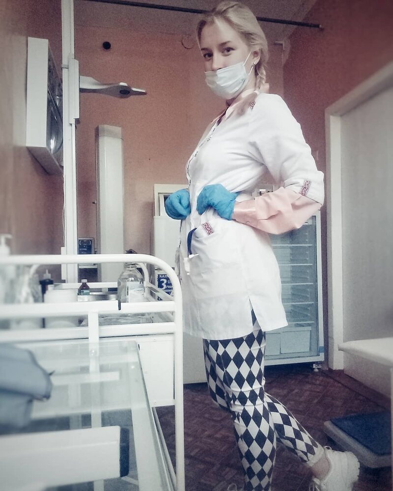 Частная медсестра москва. Красивые медсестры. Медсестра в больнице. Красивые медсестры реальные. Красивая медсестра в больнице.