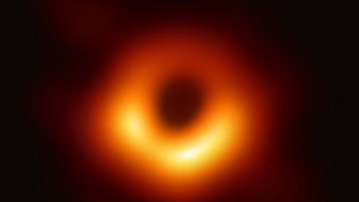 Горизонт событий. Ученые впервые в истории получили изображение черной дыры