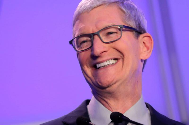 Тим Кук: в среднем корпорация Apple покупает по одной компании в две-три недели