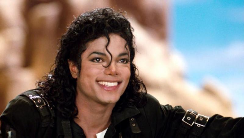 Как бы выглядел Майкл Джексон без многочисленных услуг пластических хирургов