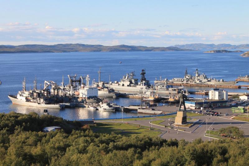 В Североморске произошел пожар на атомной подводной станции, погибли 14 моряков