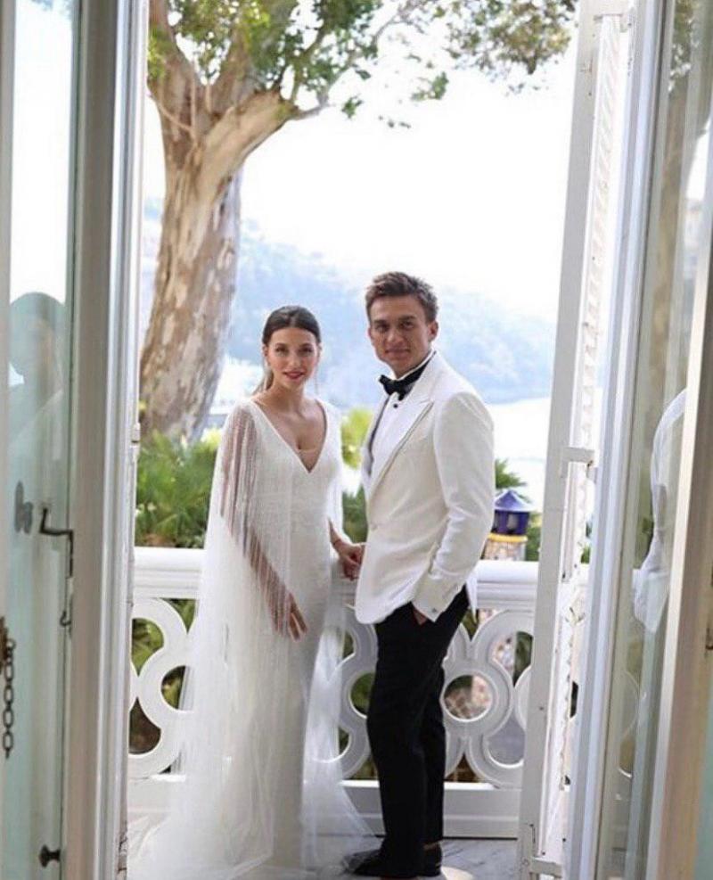 Регина Тодоренко и Влад Топалов поженились в Италии: первое фото со свадьбы
