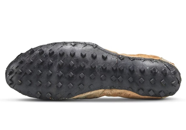 «Moon Shoe» кроссовки Nike за 437 500 долларов