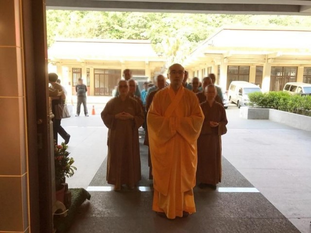  Буддийский монах, который курил мет и снимал порно в монастыре